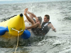 Травма женщины на перевернувшемся «банане» а Таганрогском заливе привела на нары отчаянную бизнесвумен