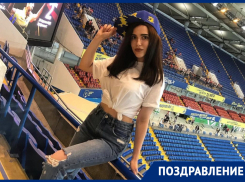 Прекрасная Наталья Ковалева отмечает день рождения