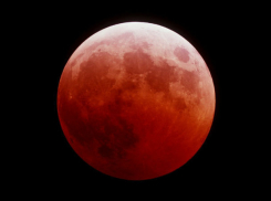 Кроваво-красную луну и самое длительное лунное затмение века увидят ростовчане
