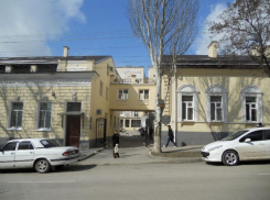 В Ростове поликлиники прекратят прием онкобольных