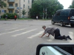 Водитель маршрутки в Ростове сбил пенсионера 