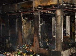 В Шахтах задержали подозреваемого в поджоге на местном рынке 