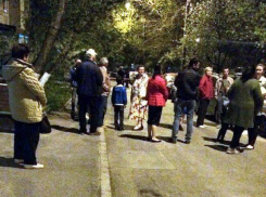 Срочная эвакуация жильцов двух подъездов из-за взрывоопасного авто произошла в Ростове 