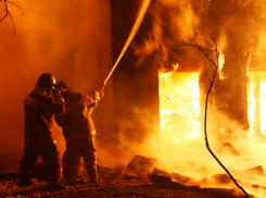 Один человек погиб, другой пострадал во время страшного пожара в хуторе Ростовской области