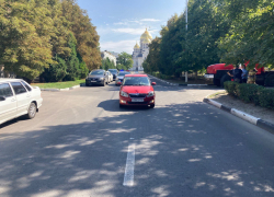 В Новочеркасске иномарка сбила школьницу