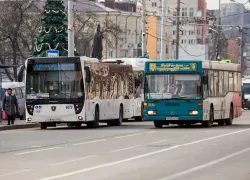 В Ростове на Центральном автовокзале сгорели два автобуса
