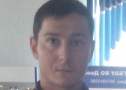Молодой мужчина с металлическим крестом на шее бесследно пропал в Ростовской области