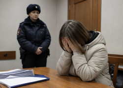 Торговка из Ростовской области вынесла из чужого дома деньги и золото почти на 400 тысяч рублей