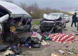 Под Ростовом в ДТП погиб один человек и двое пострадали