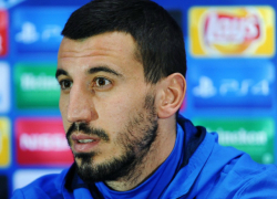 "Сухих матчей" пожелала сборная России Сослану Джанаеву в 30-летний юбилей