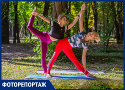 Красотки из Ростова показали мастер-класс по спорту на свежем воздухе