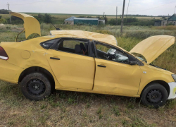 В аварии с опрокидыванием автомобиля пострадала 11-летняя девочка в Ростовской области