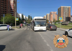 Водитель автобуса сбил 12-летнюю девочку в Ростове 