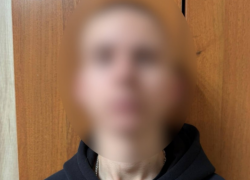 Ушлый менеджер ПВЗ в Ростове нашёл ключи и угнал машину у клиента