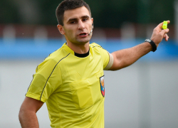 Любителя желтых карточек Сухого назначили судить матч "Ростова" и "Ахмата"