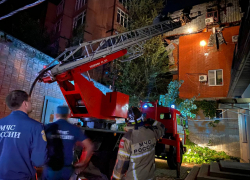 Стала известна причина крупного пожара в трехэтажном доме в Ростове