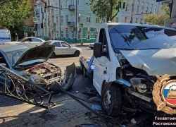 Пешеход погиб после жёсткого ДТП с «Газелью» и Mitsubishi в центре Ростова