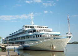 В будущем бывшего украинского лайнера "Генерал Ватутин" в Ростове наметился неожиданный поворот