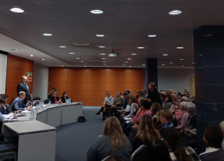 Ростовчане, пострадавшие от «самовольных застройщиков», подискутировали с министром строительства