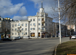 В Новочеркасске ветром сорвало шпиль со знаменитого здания