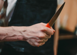 Житель Ростовской области в порыве гнева зарезал свою супругу