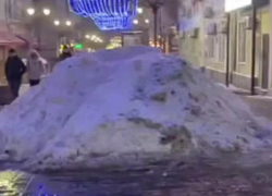 Комик из Ростова наглядно показал работу коммунальщиков этой зимой 