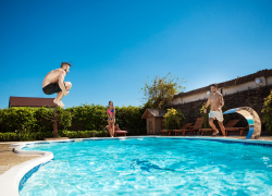 Жители Ростова из-за жары сделали выбор в пользу отдыха за городом