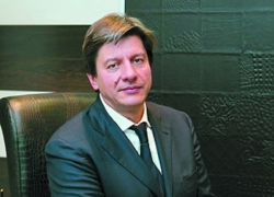 Банкира из Ростова арестовали за вывод за рубеж сотен миллионов рублей