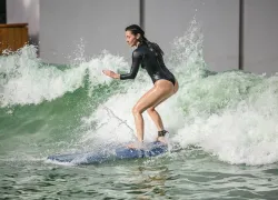 Первую в России искусственную волну для сёрферов запустили в Ростовской области