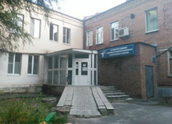 Обнаруженный на крыше роддома труп озадачил жителей Ростовской области