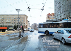Центр Ростова временно остался без воды из-за прорыва трубы