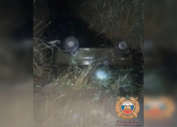 В Аксайском районе водитель УАЗа погиб после съезда в озеро