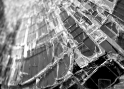 Мотоциклист и его пассажир пострадали в ДТП с иномаркой в Ростовской области