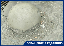 «Коррупция или халатность?»: на Станиславского разрушаются антипарковочные ограждения, установленные год назад