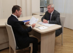 Дмитрий Медведев рассказал губернатору о проблемах одного из районов Ростова
