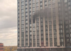 В жилом доме в Ростове прогремел взрыв и вспыхнул пожар