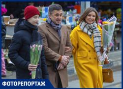 Девушки, цветы и пробки: как Ростов-на-Дону встретил 8 марта