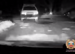 Пьяный зумер устроил ночную погоню с ДПС и протаранил патрульную машину в Ростовской области