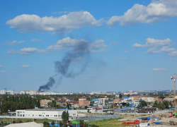 В Ростове на Вавилова загорелись мусорные баки 