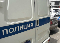 Молодого «да удалого» гаражного вора поймали с «горячим» аккумулятором в руках в Ростове