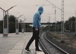 В Ростове подростка ударило током во время селфи на поезде