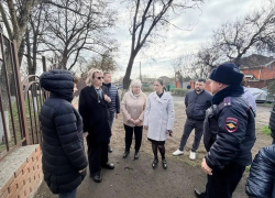 Глава Таганрога показала последствия атаки БПЛА на город