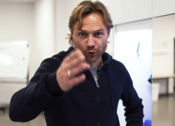 "Хватит ерундой заниматься, епт" - Карпин обратился к болельщикам "Ростова"