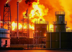 На Дону в Каменском районе из-за атаки БПЛА загорелось промышленное предприятие