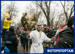 Ростовчане вышли на новогодний забег по улицам города