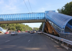 Важнейшую автомагистраль Ростова решили обустроить пешеходным мостом