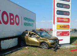 В Ростовской области в ДТП на АЗС пострадал 7-летний ребенок 