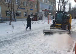 В Ростовской области выявили 143 нарушения за неуборку снега и наледи