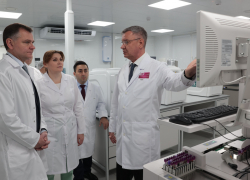 Областной консультативно-диагностический центр отметил 30-летие