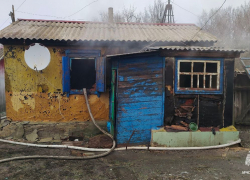 Забыла дрова на печи и погибла на пожаре 95-летняя женщина в Ростовской области